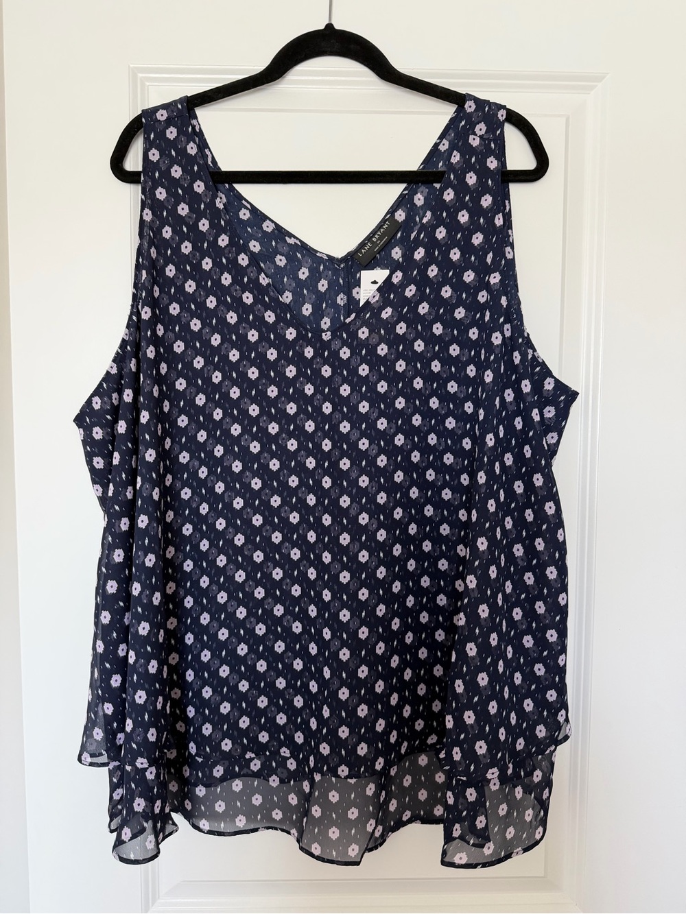 Lane Bryant V-Neck Sleeveless Top NWT